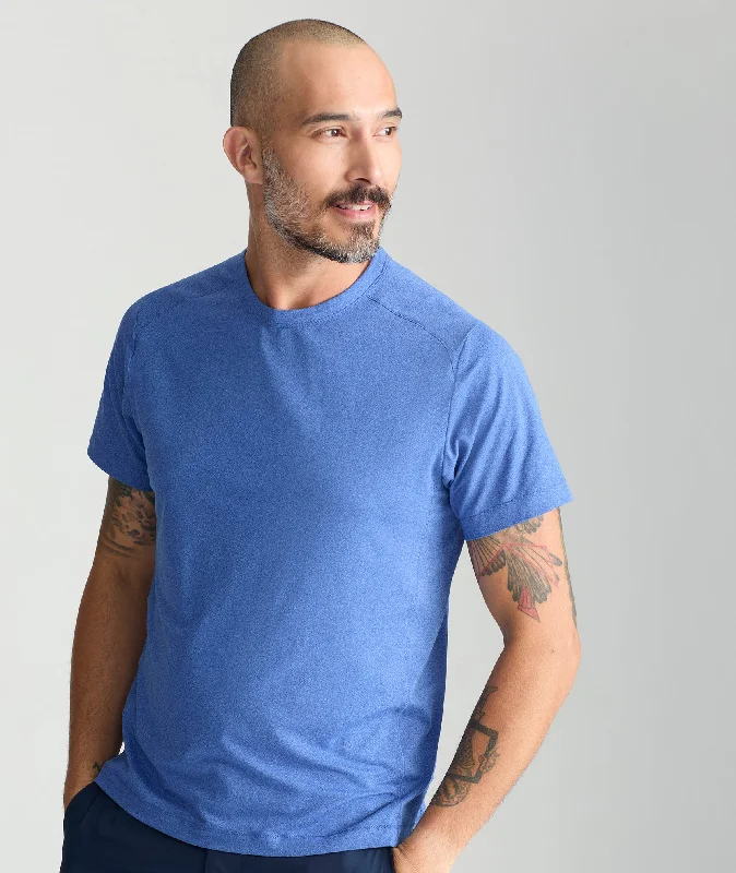 Men's Shirts with Wingtip CollarsPerformance Tee