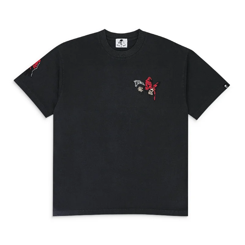 Men's Shirts with Pleated HemlinesBLOOD EXECUTIONER STONEWASH T-SHIRT