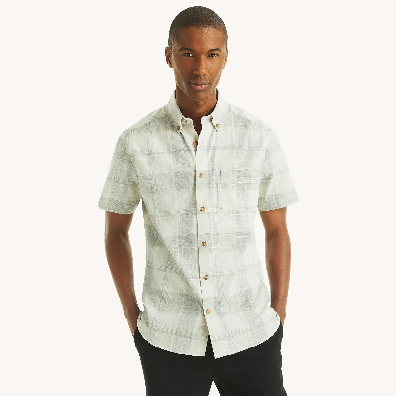Men's Travel Shirts for Easy PackingNautica Mens Plaid Short-Sleeve Shirt
