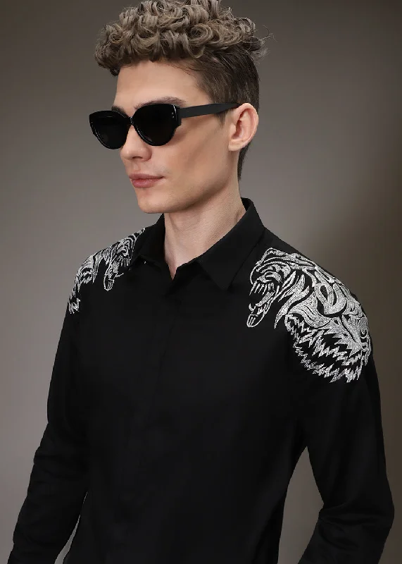 Casual Men's Button-Down ShirtsNoire Lion Embroidery Designer Shirt
