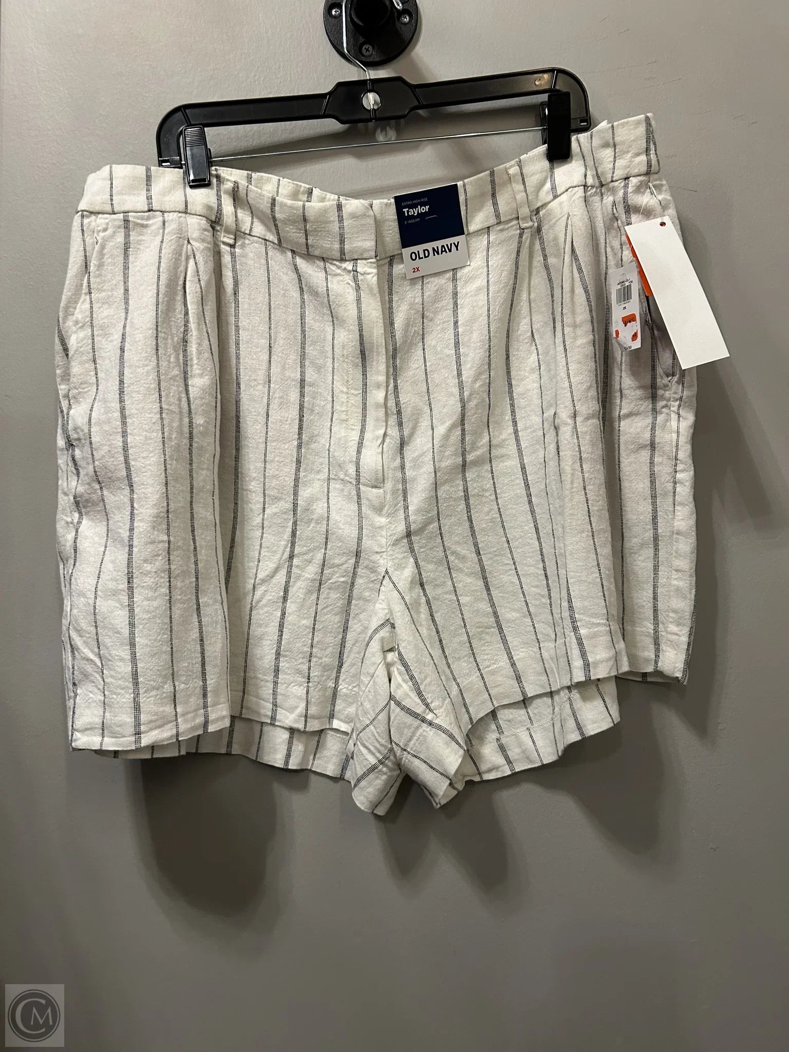 Versatile Men's ShortsShorts By Old Navy In Blue & White, Size: 20