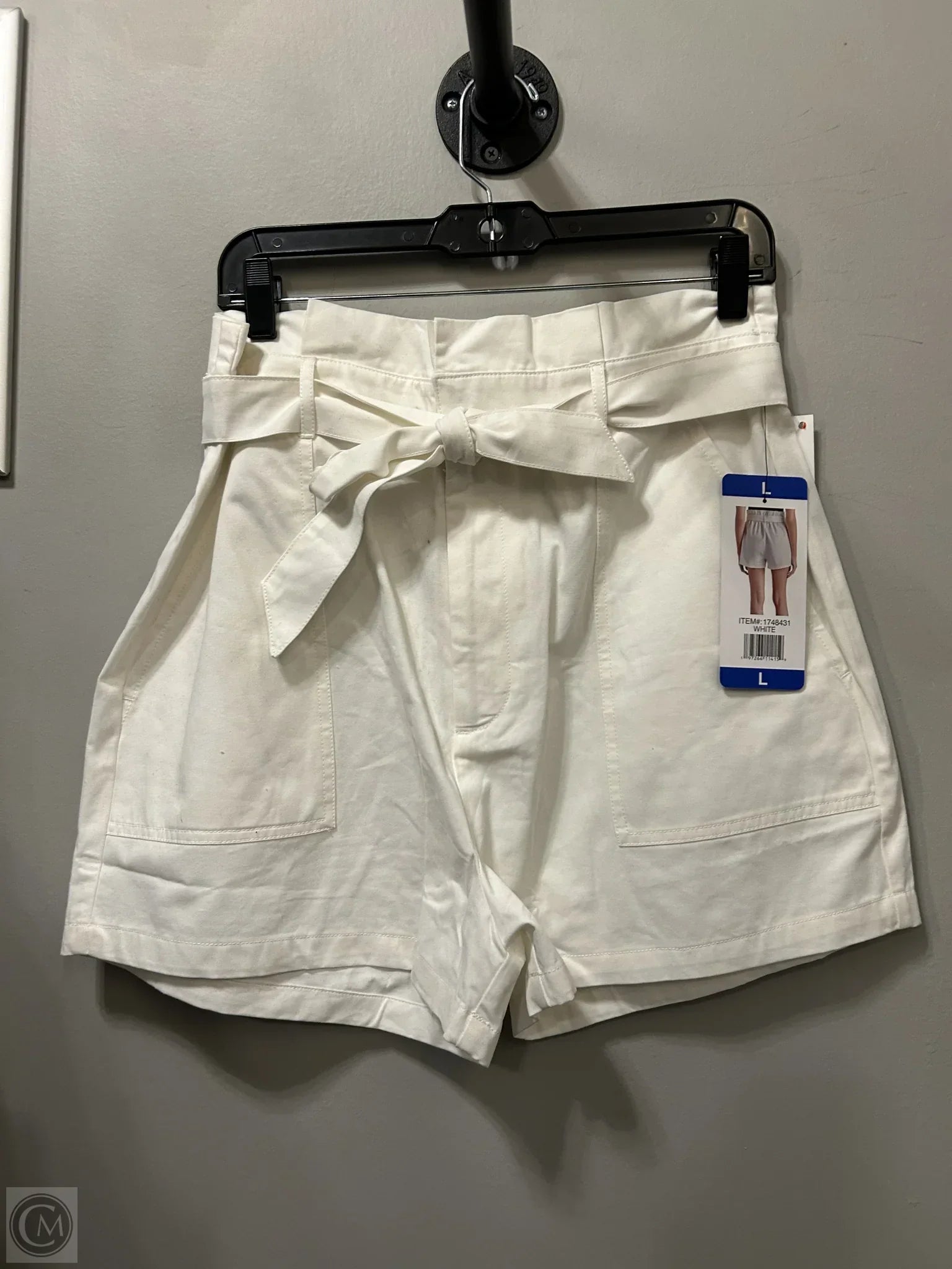 Men's Relaxed-Fit Pants for ComfortShorts By Steve Madden In White, Size: 12