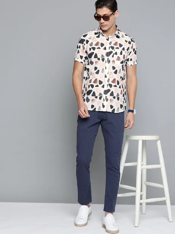 Men's Pattern-Clashing Shirts for Bold FashionMen White  Black Smart Slim Fit Geometric Printed Casual Shirt