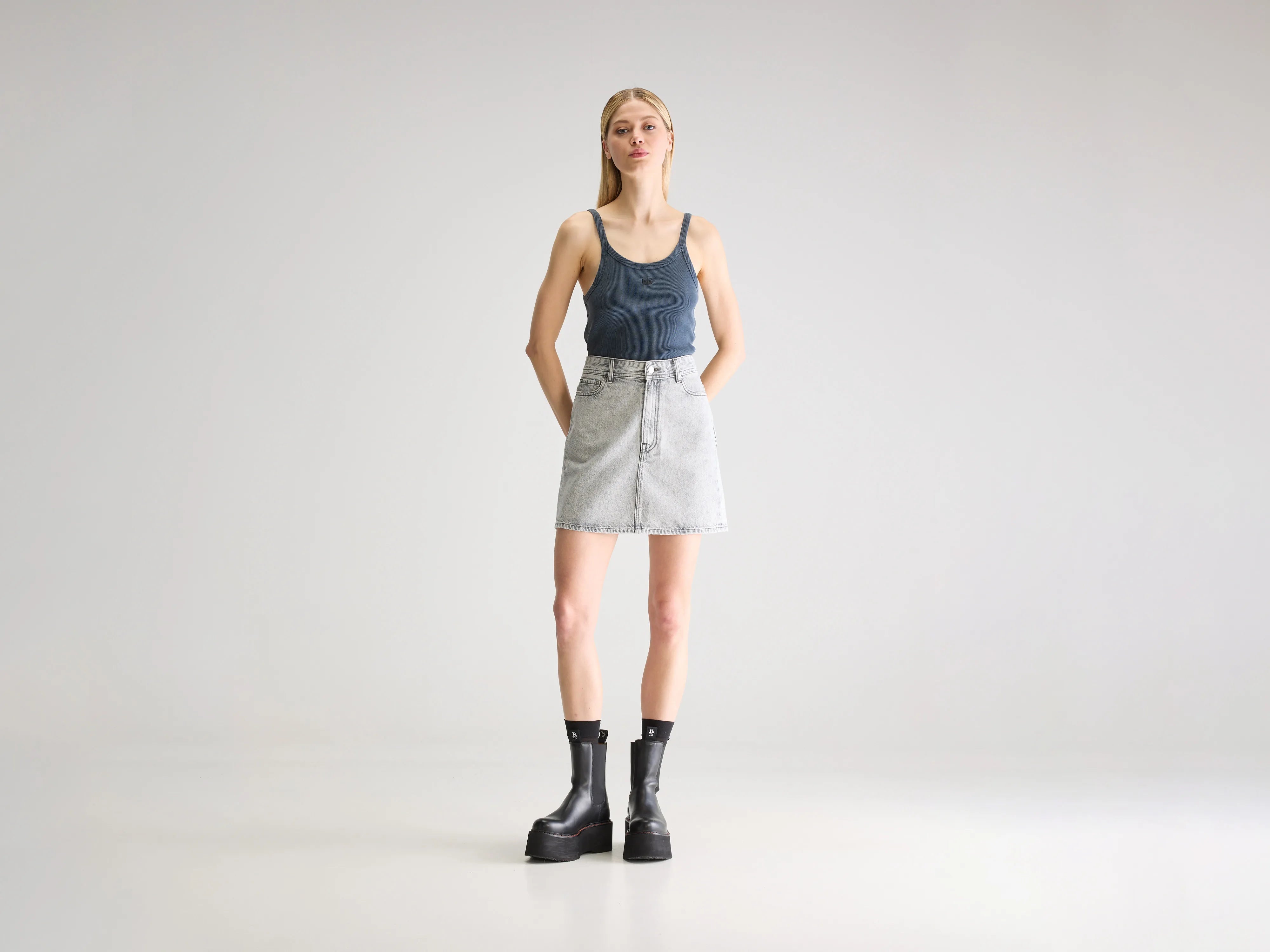 Men's Pants with Elastic CuffsPipa mini denim skirt (251 / W / USED GREY)