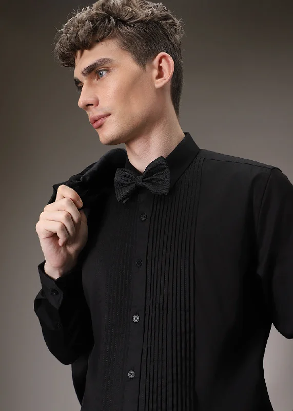 Men's Logo T-Shirts for Brand RepresentationBlack Pleated Designer Shirt