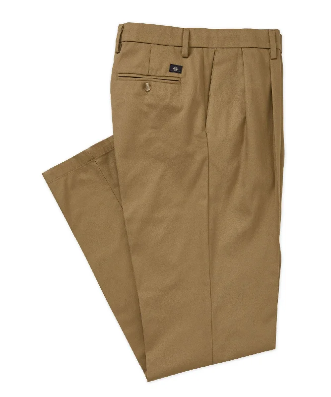 Stylish Men's Cargo PantsDockers Signature Pleated WF Stain Defender Pant