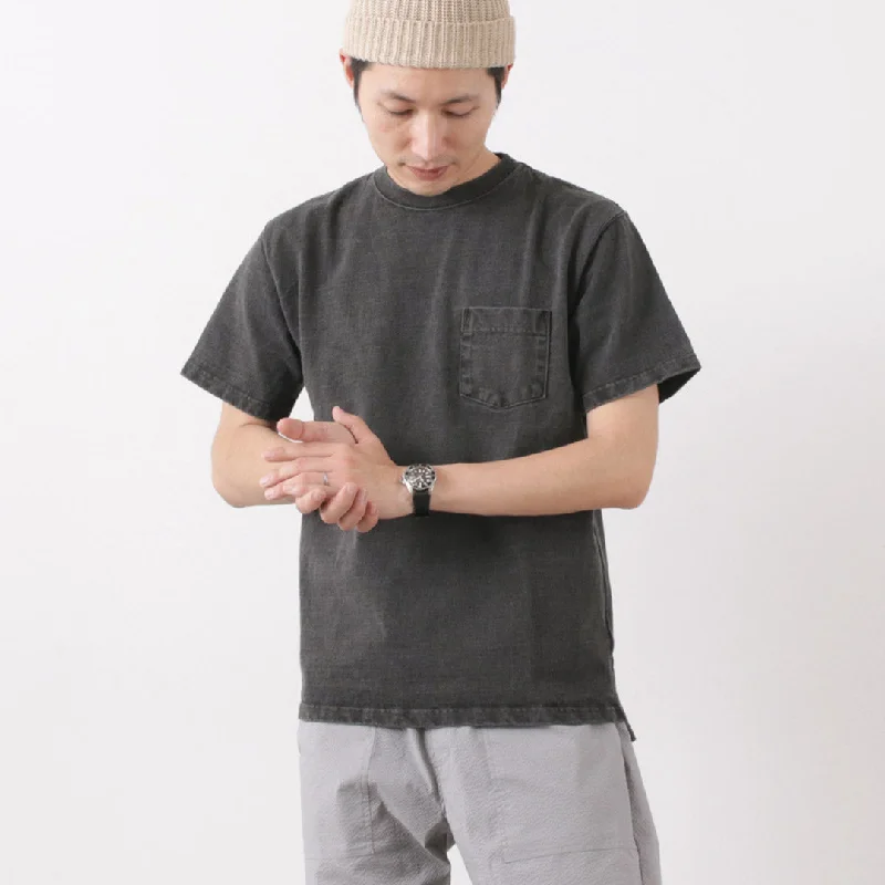 p-black