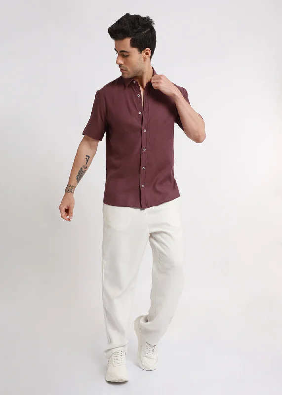 Men's Slim-Fit Shirts for a Flattering ShapeBatiste Violet Linen shirt
