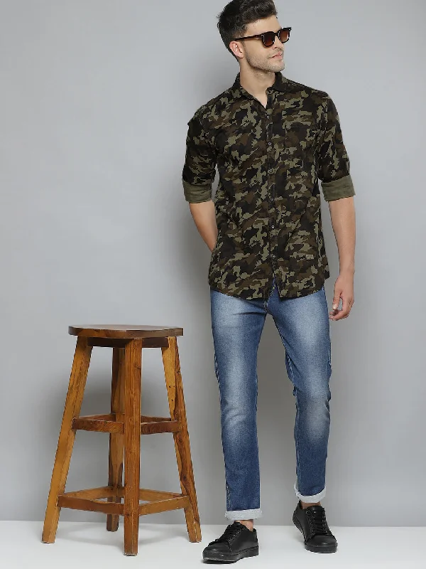 Men's Performance Shirts for Active LifestylesMen Green Smart Slim Fit Opaque Camouflage Printed Casual Shirt