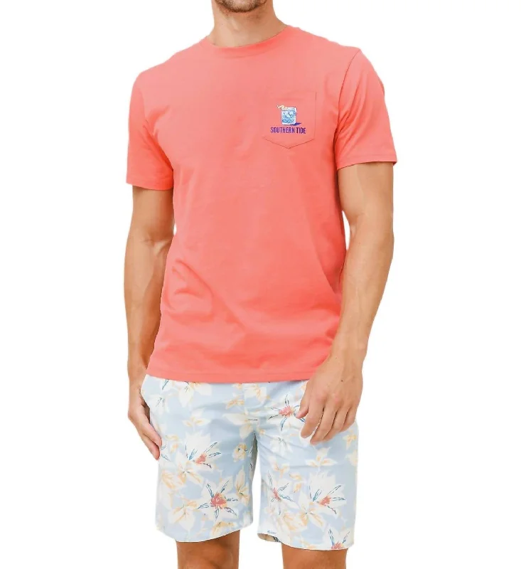 Men's Shirts with Logo EmbossmentsDrinkin In The Usa Tee Top In Rosewood Red