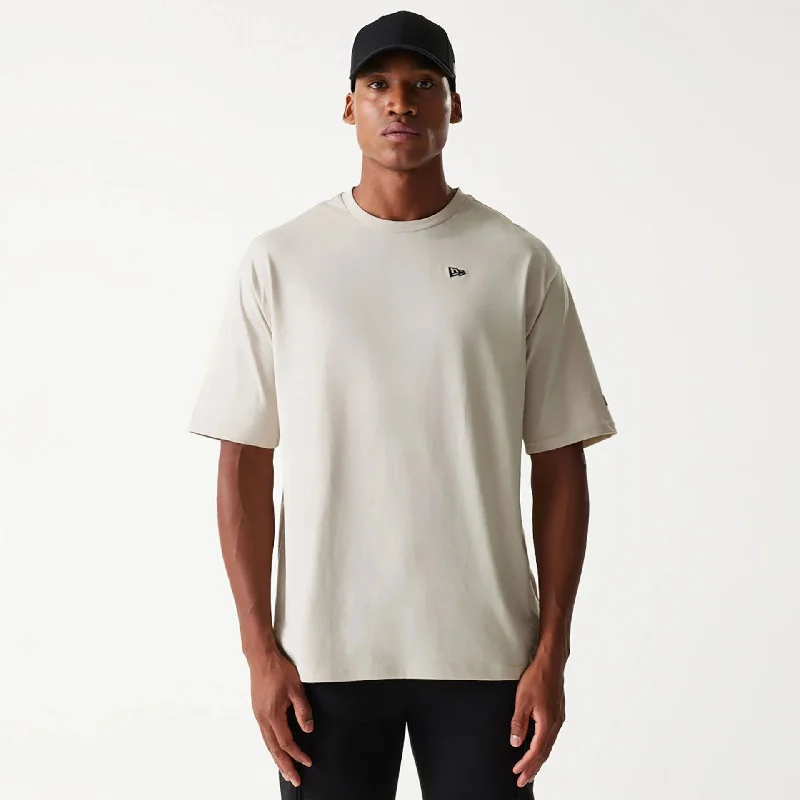 Men's Shirts with Wrinkle-Resistant FabricNew Era Essential Light Beige Oversized T-Shirt Men's Shirts with Wrinkle-Resistant FabricNew Era Essential Light Beige Oversized T-Shirt
