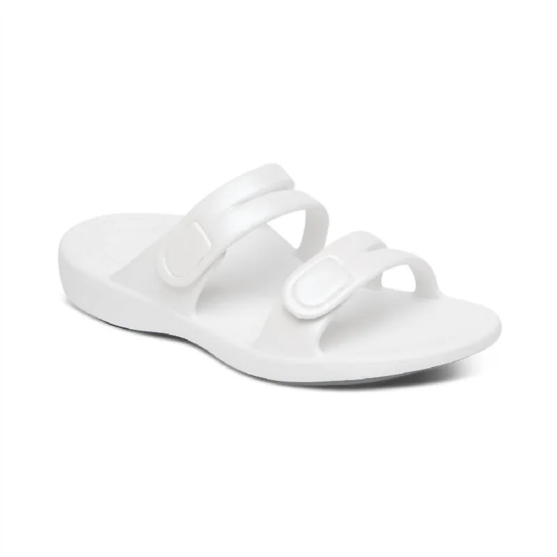 Women's Janey Sport Slide Flip Flops In White